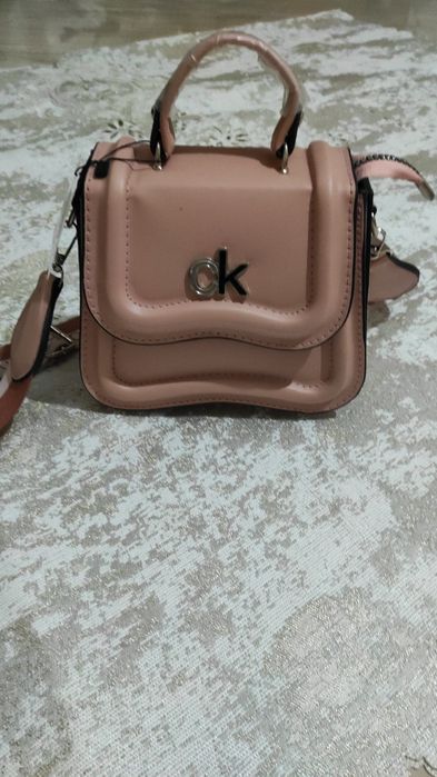 Продаются сумки разные