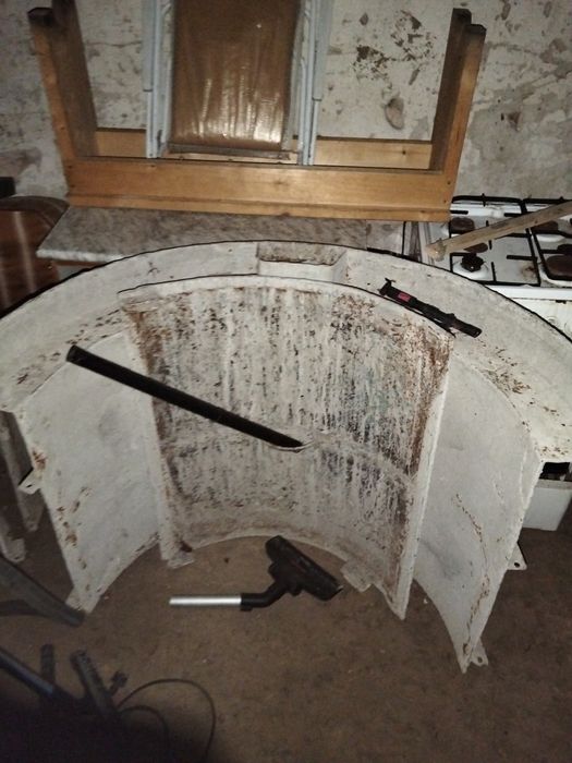 Vând forme de tuburi