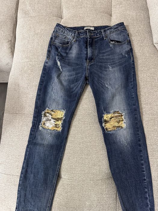 Дамски дънки с пайети