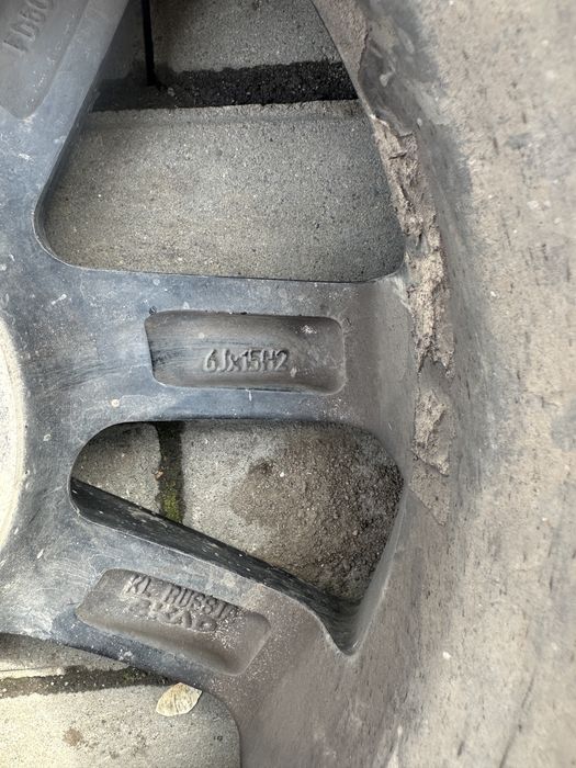 Продам б/у шины с дисками