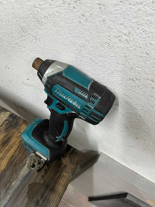 Ударен винтоверт импакт Makita DTD152