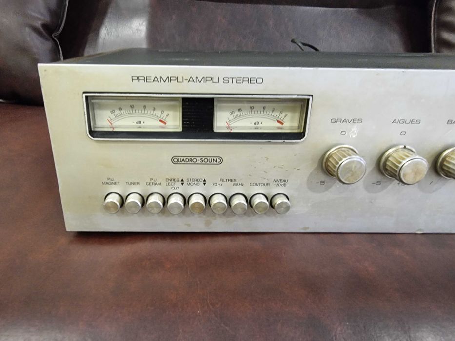 Ретро усилвател Sony