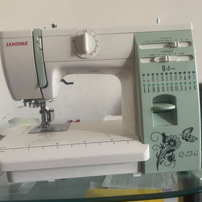 Швейная машинка Janome Q-23G