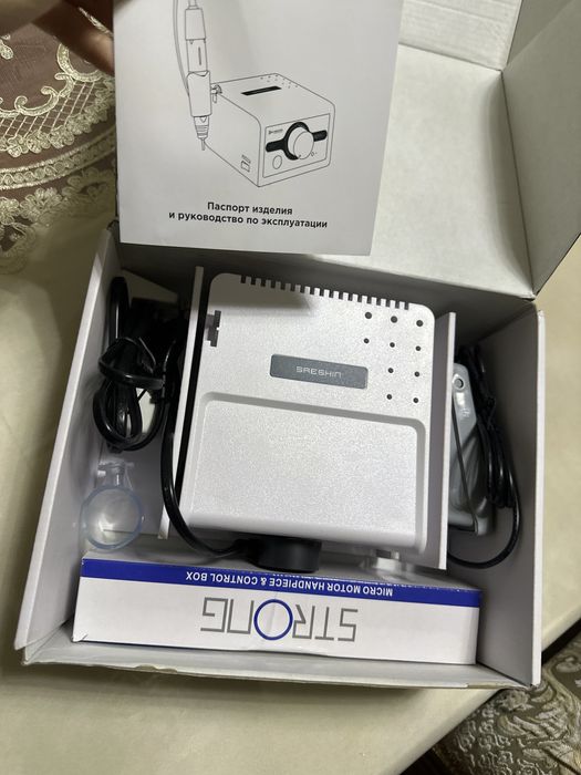 Машинка для маникюра и педикюра Strong 211 Проф аппарат