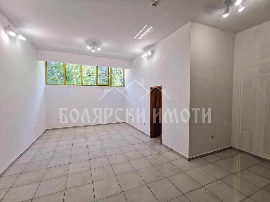 Магазин в квартал Бузлуджа