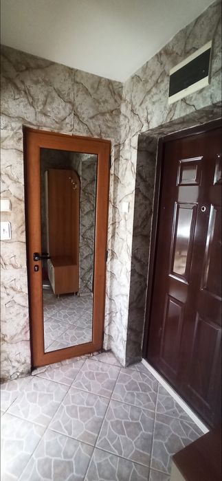 Дава се под наем Двустаен апартамент в Велико Търново, Център - 45 кв.м за 259.08 € - Снимка #1