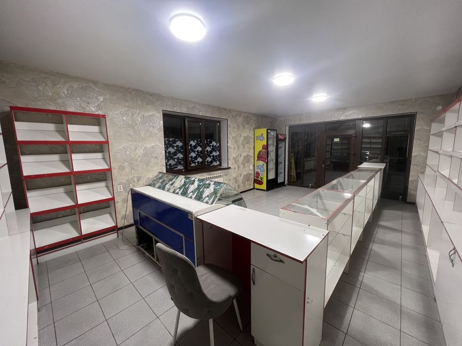 Сдаётся магазин в аренду.