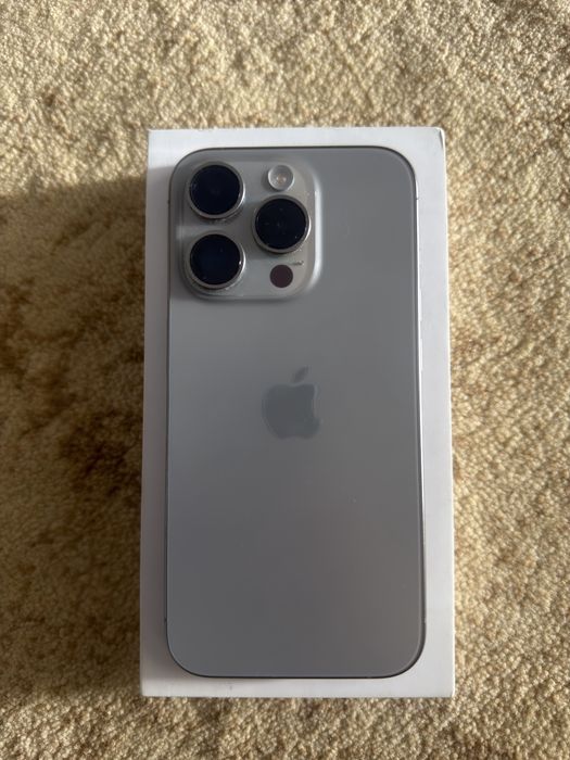 Iphone 15 pro (серый)