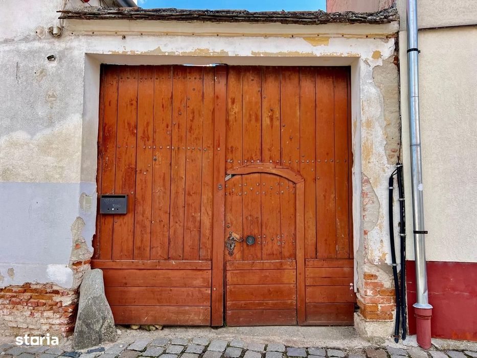 Casa 3 camere - 88 mp, proiect de renovare - Centrul Istoric