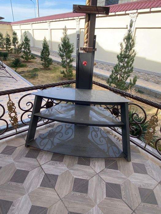 Продается подставка под телевизор