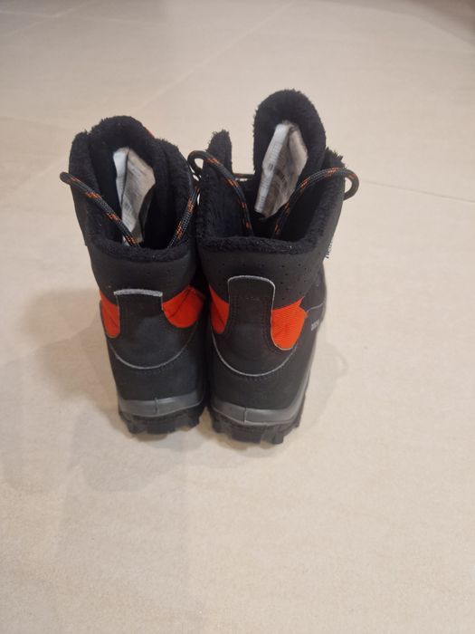 Cizme Quecha impermeabile marimea 35