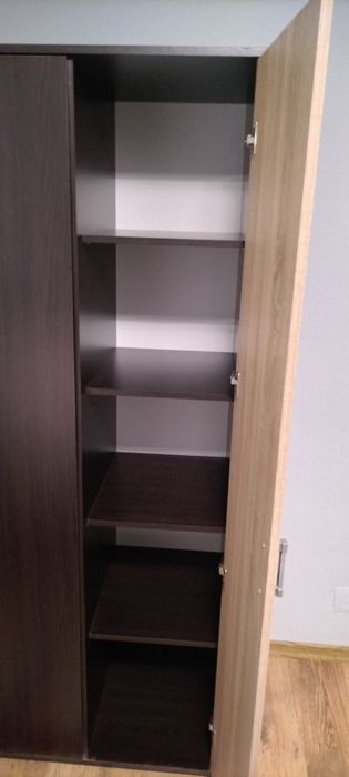 Vând dormitor "Emil"