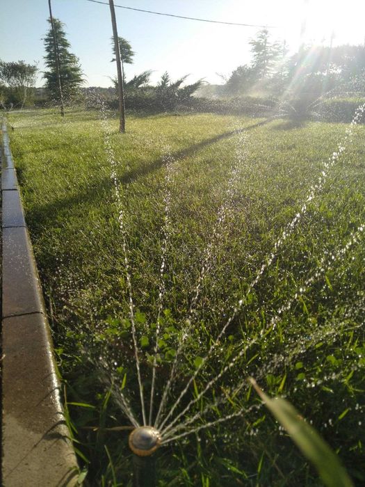 Градински услуги и напоителни системи