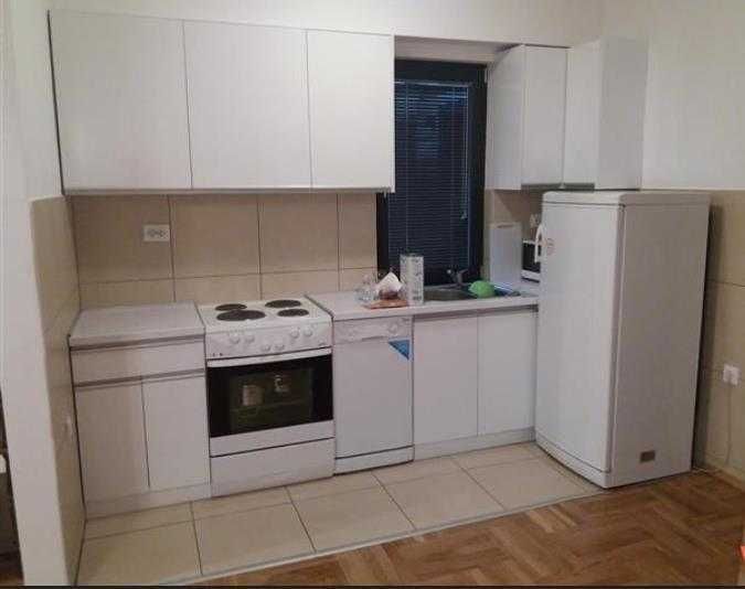 Дава се под наем Тристаен апартамент в Пловдив, Кючук Париж - 87 кв.м за 377.4 € - Снимка #3