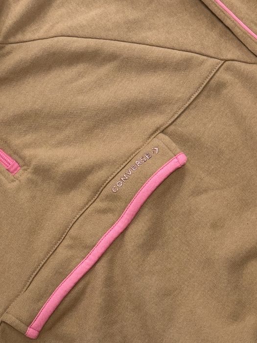 Анцуг Converse нов