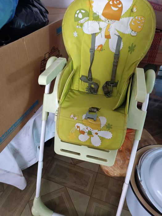 Продам детский столик