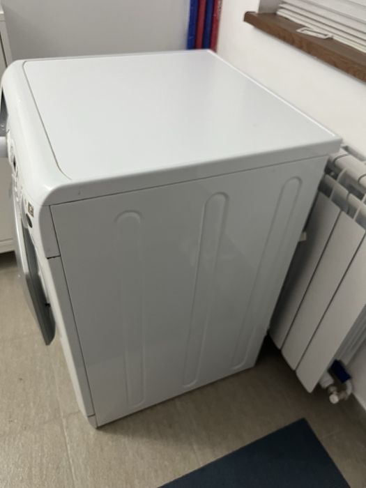 Пералня Ariston 8 кг