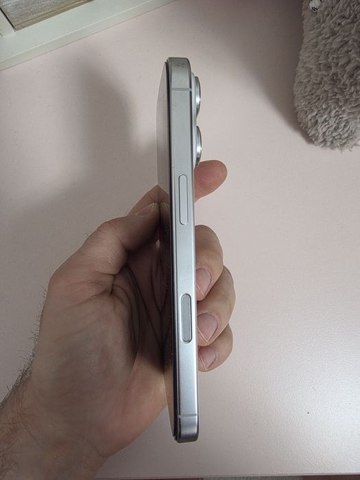 Iphone 16 PRO 256GB alb