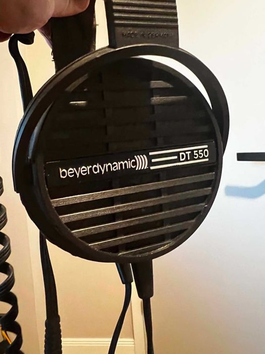 Casti studio Beyerdynamic DT550