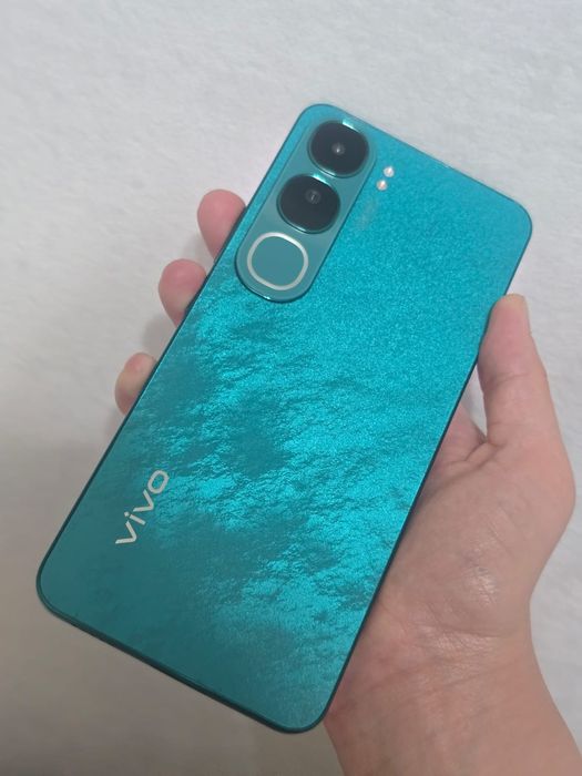 Vivo V40 Lite в идеальном состоянии