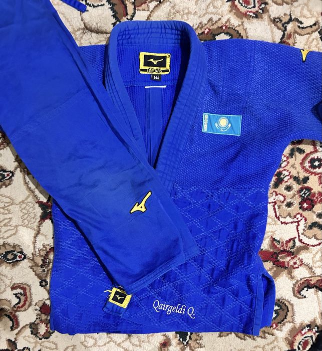 Кимано мизуно размер 145