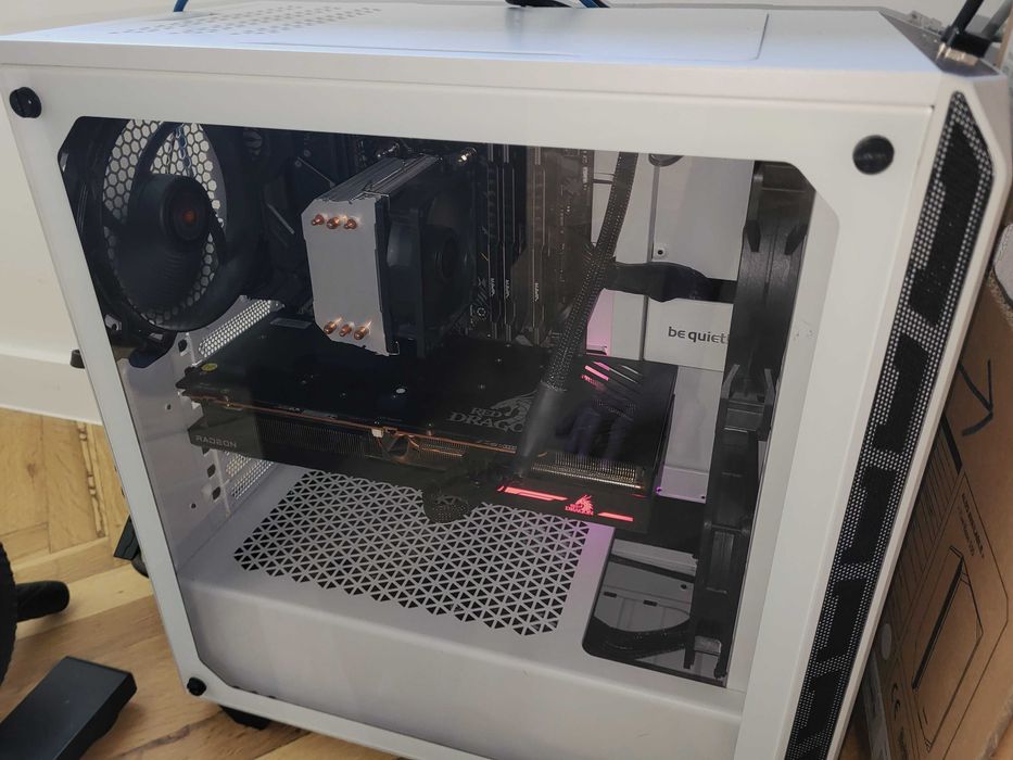 Gaming PC GPU 16GB RX6800 Ryzen 5 5600x 24gb RAM
