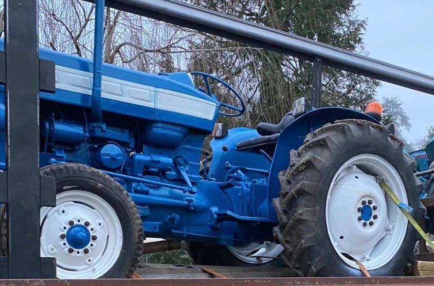 Tractor Ford super 3000