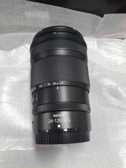 Obiectiv Nikon 24-120