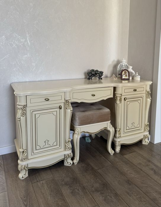 Продам спальный гарнитур!