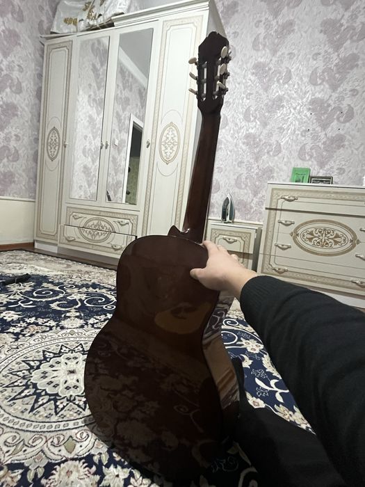 Гитара Yamaha c40