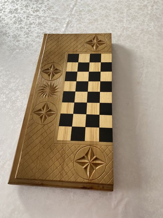 Нарды и шахматы