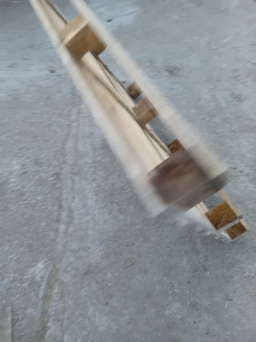 Продавам палети и дървени скари