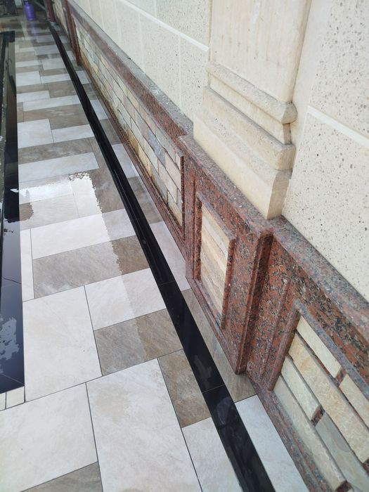 Kvartera remont Santexnika va elektika ximatlari mavjud