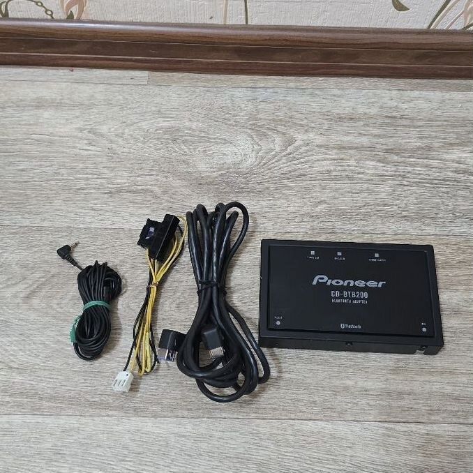 Bluetooth адаптер Pioneer CD-BTB200