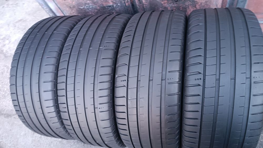 235/45/18 Michelin Дот 4723