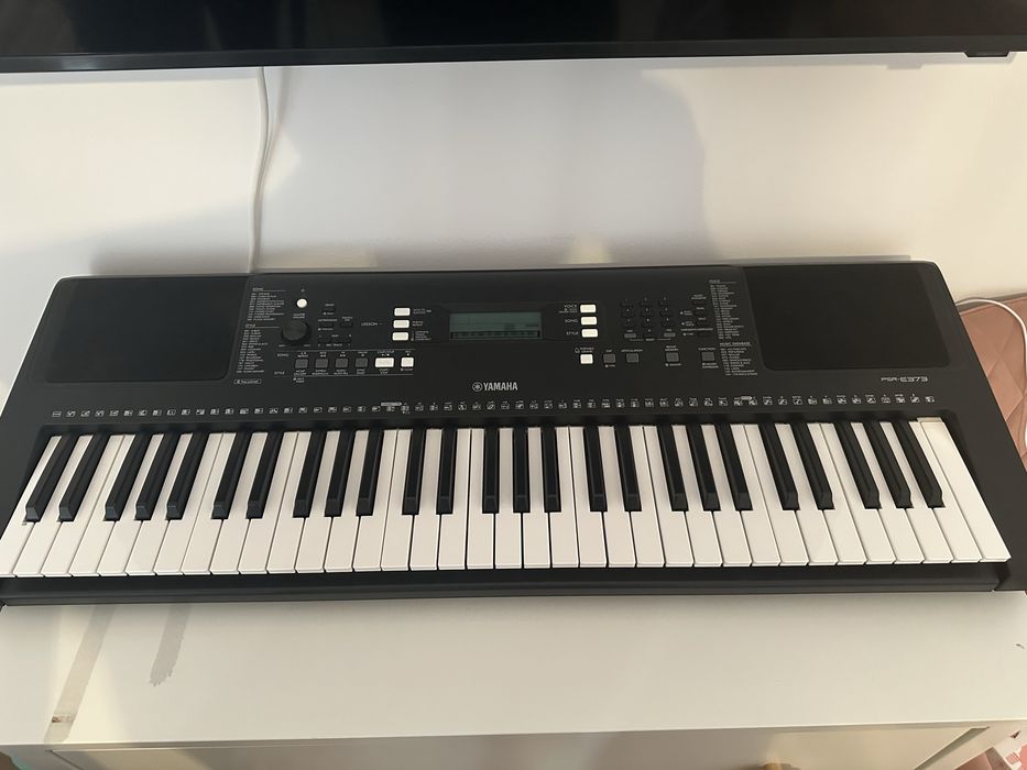 Orga Yamaha E373