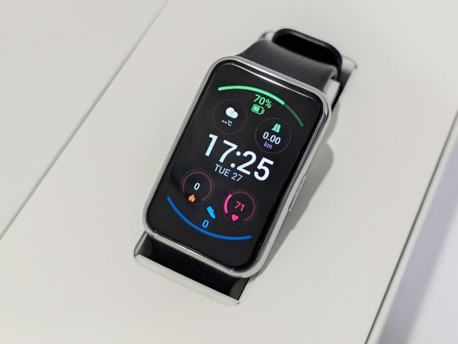 Huawei Watch Fit Elegant - пълен комплект + 2 нови каишки