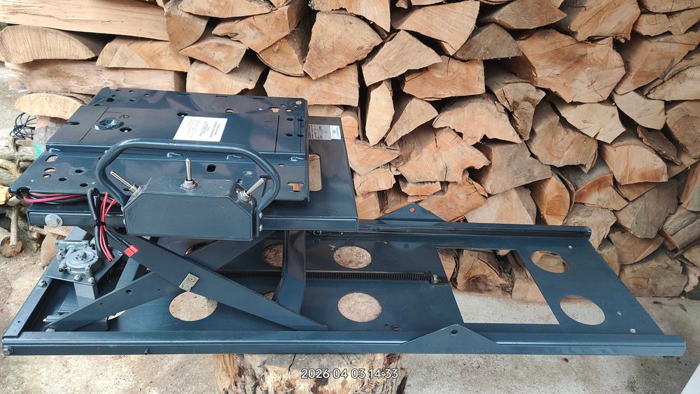 Suport scaun cu reglaje electrice fata/spate,sus/jos si rotire axiala la 90 grade,pentru rulote ,microbuze,etc