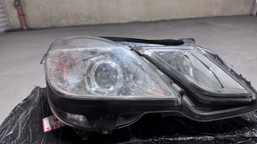 Фар Мерцедес Е класа 2010 г Десен