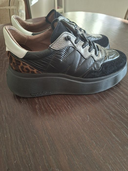 Сникърси WONDERS