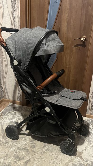 Продам детскую коляску