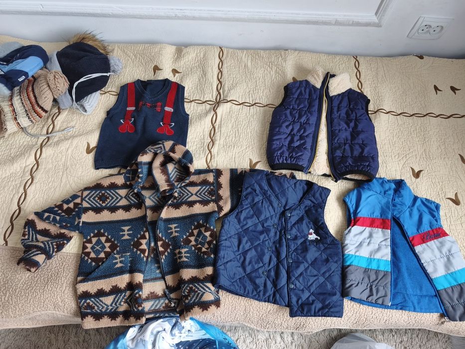 Два пакета вещей на мальчика