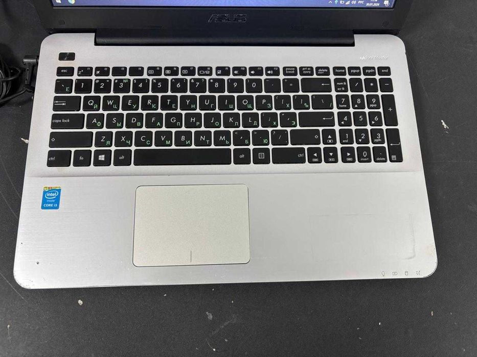 Ноутбук Asus Core i3 в хорошем состояний