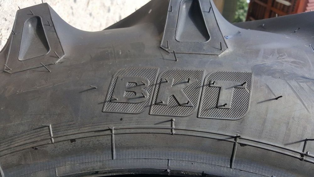 Anvelope tractor 11.2-28 BKT 8 pliuri cauciucuri cu garantie