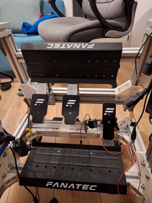 Simracing cockpit, монитор стойка, аксесоари