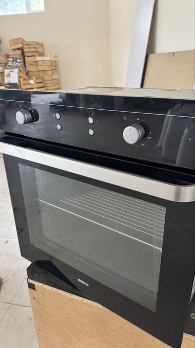 Продам духовой шкаф BEKO