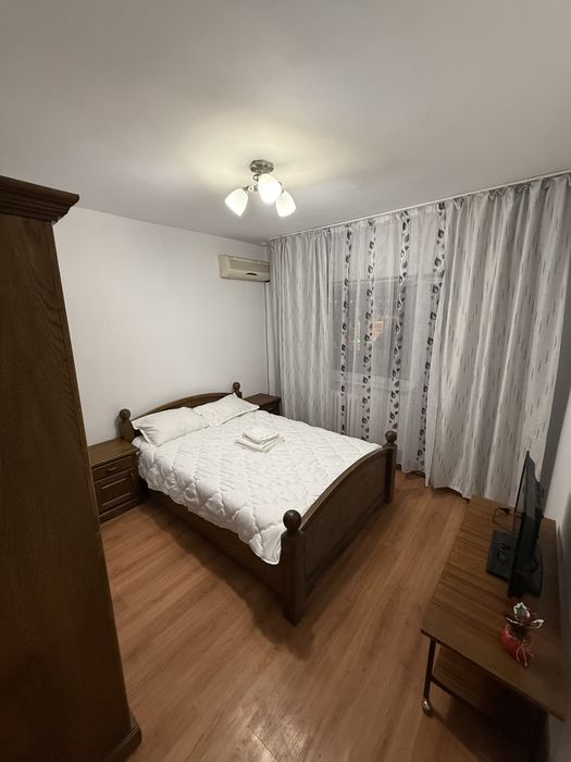 Apartament 3 Camere cu vedere spre Targul De La Craiova (50m distanta)