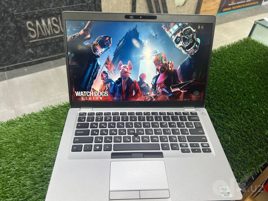 Мощний ноутбук Dell Latitude (i7-10850H | 8GB RAM / 256GB SSD)