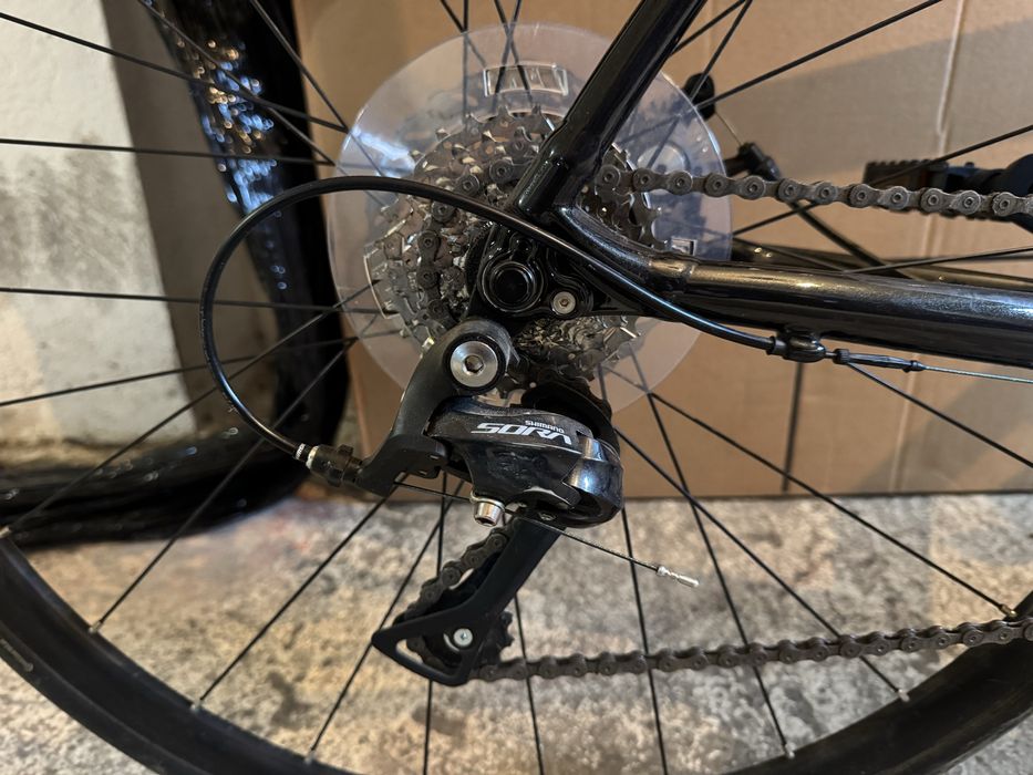Bicicleta de sosea Merida Scultura 200 Disc – Model 2025 – Ca Nouă (Rulaj 100km)