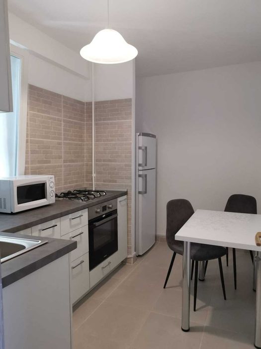 Apartament de inchiriat 2 camere METROU Eroii Revolutiei